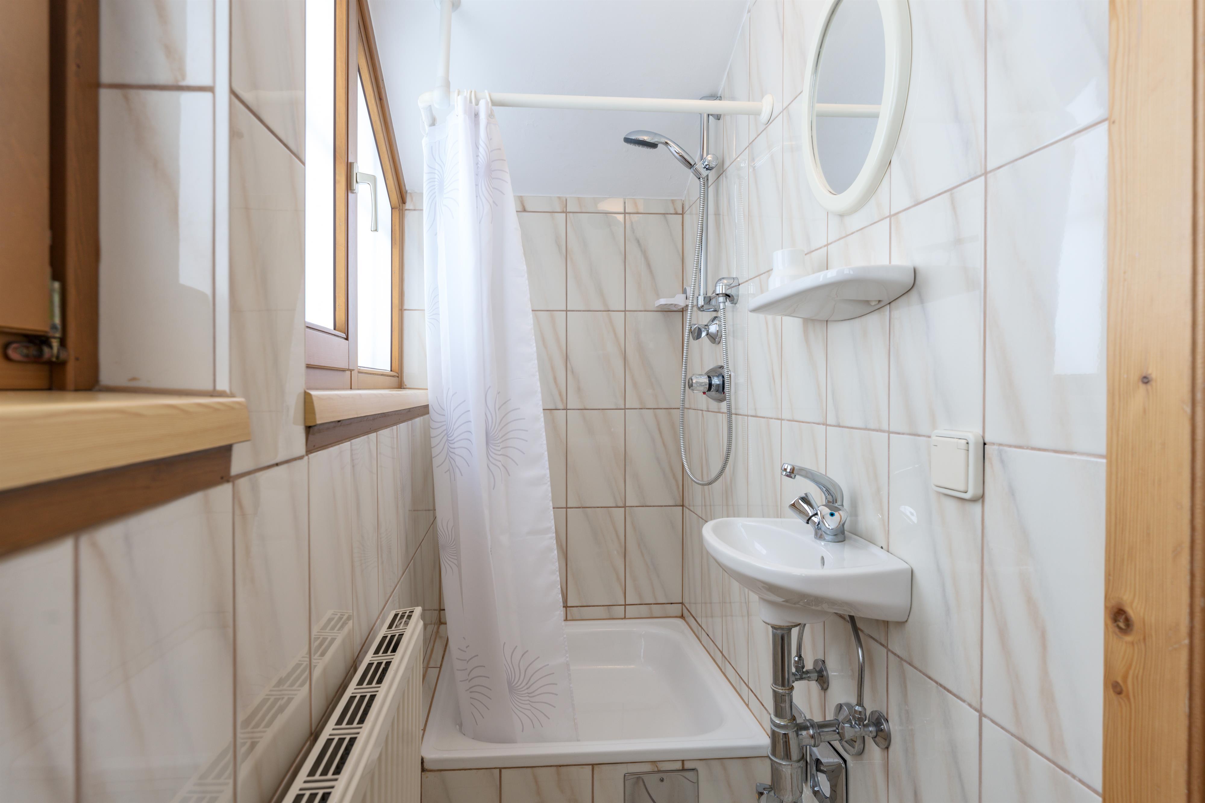 Coburg Apartments Top 4 Sky Planai Base | Cozy top-floor alpine stay with balcony & Planai views — apartment at Schladming Appartements Maria Gruber GmbH, Schladming — photo 7 of 10