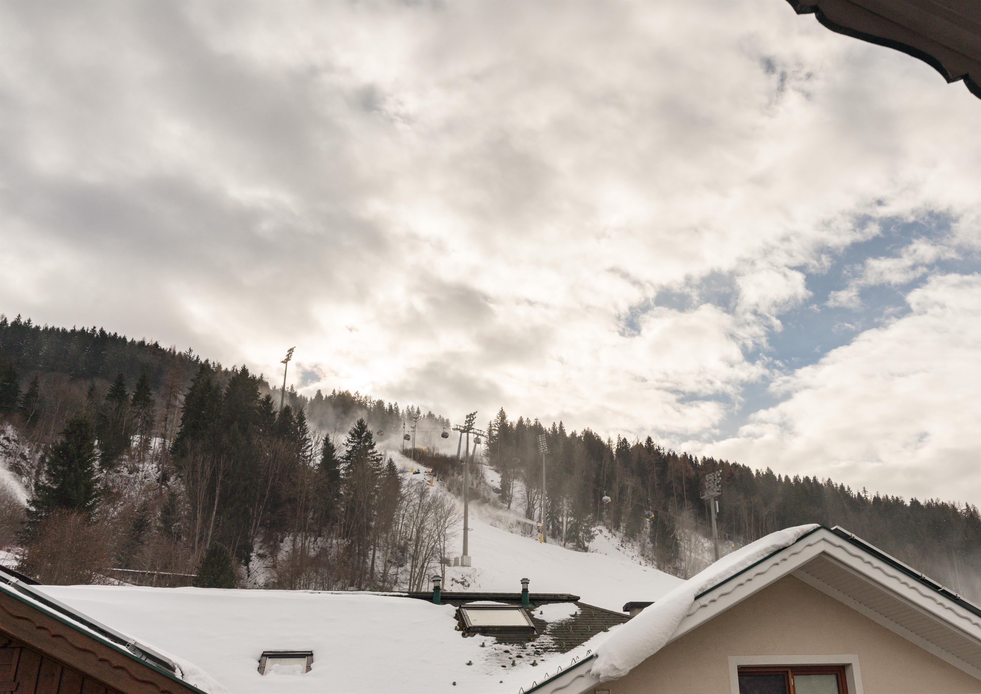 Coburg Apartments Top 4 Sky Planai Base | Cozy top-floor alpine stay with balcony & Planai views — apartment at Schladming Appartements Maria Gruber GmbH, Schladming — photo 9 of 10