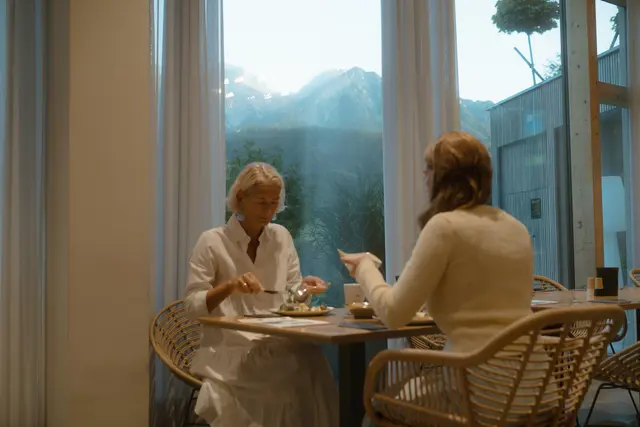 Coburg ONE Dachstein View | Ontbijt & informele stijl | Warme avondzon — Schladming Appartements Maria Gruber GmbH, Schladming (10/31)