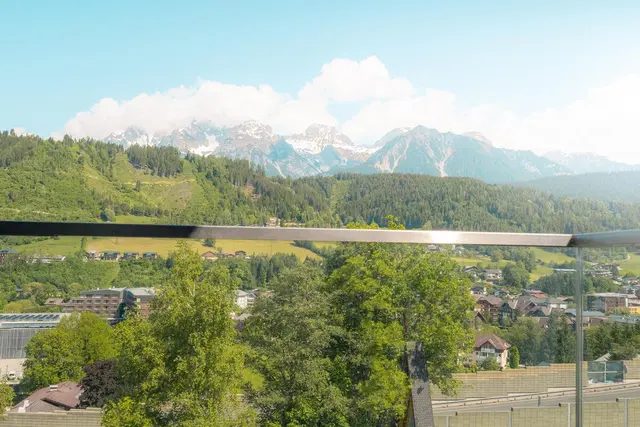 Coburg ONE Dachstein View | Ontbijt & informele stijl | Warme avondzon — Schladming Appartements Maria Gruber GmbH, Schladming (2/31)