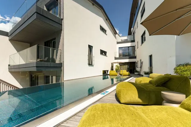 Coburg QUEEN Bardot | Zwembadzicht, zonsondergang balkon & ontbijt — Schladming Appartements Maria Gruber GmbH, Schladming (9/30)
