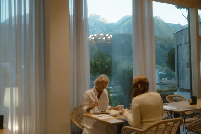 Coburg QUEEN Frida | Private Garden | Pool Access & Breakfast — Schladming Appartements Maria Gruber GmbH, Schladming (16/28)