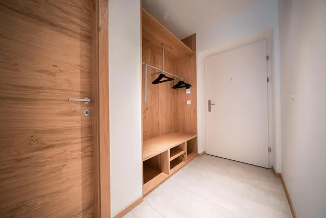 Conrad 5 private Spa| Premium Alpine Stay mit Sauna nahe Zentrum & Planai | Terrasse | Planaiblick — Schladming Appartements Maria Gruber GmbH, Schladming (10/13)
