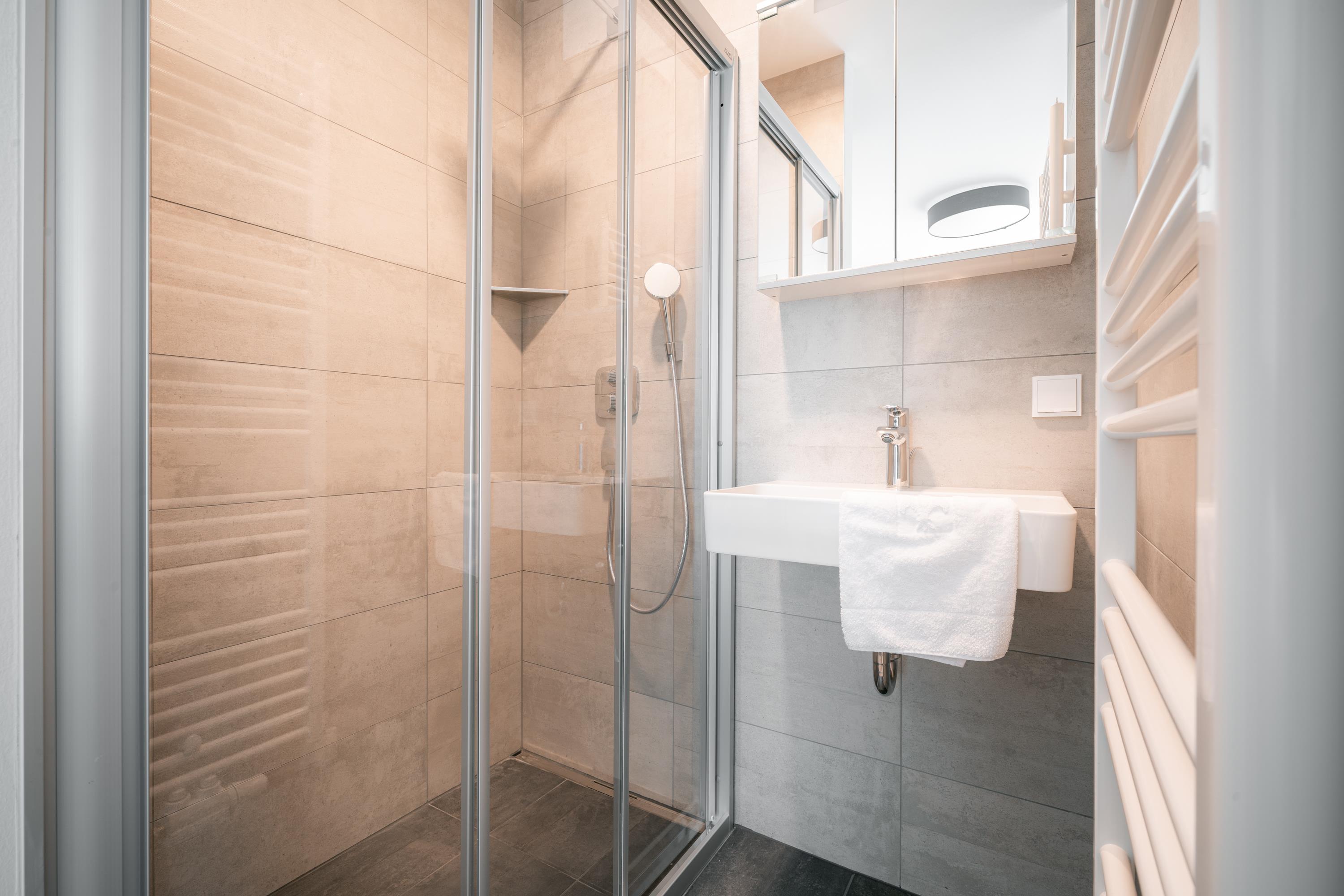 Conrad Top 10 Classic large | Premium alpine stay with terrace & Planaiviews near town and Planai — apartment at Schladming Appartements Maria Gruber GmbH, Schladming — photo 8 of 10
