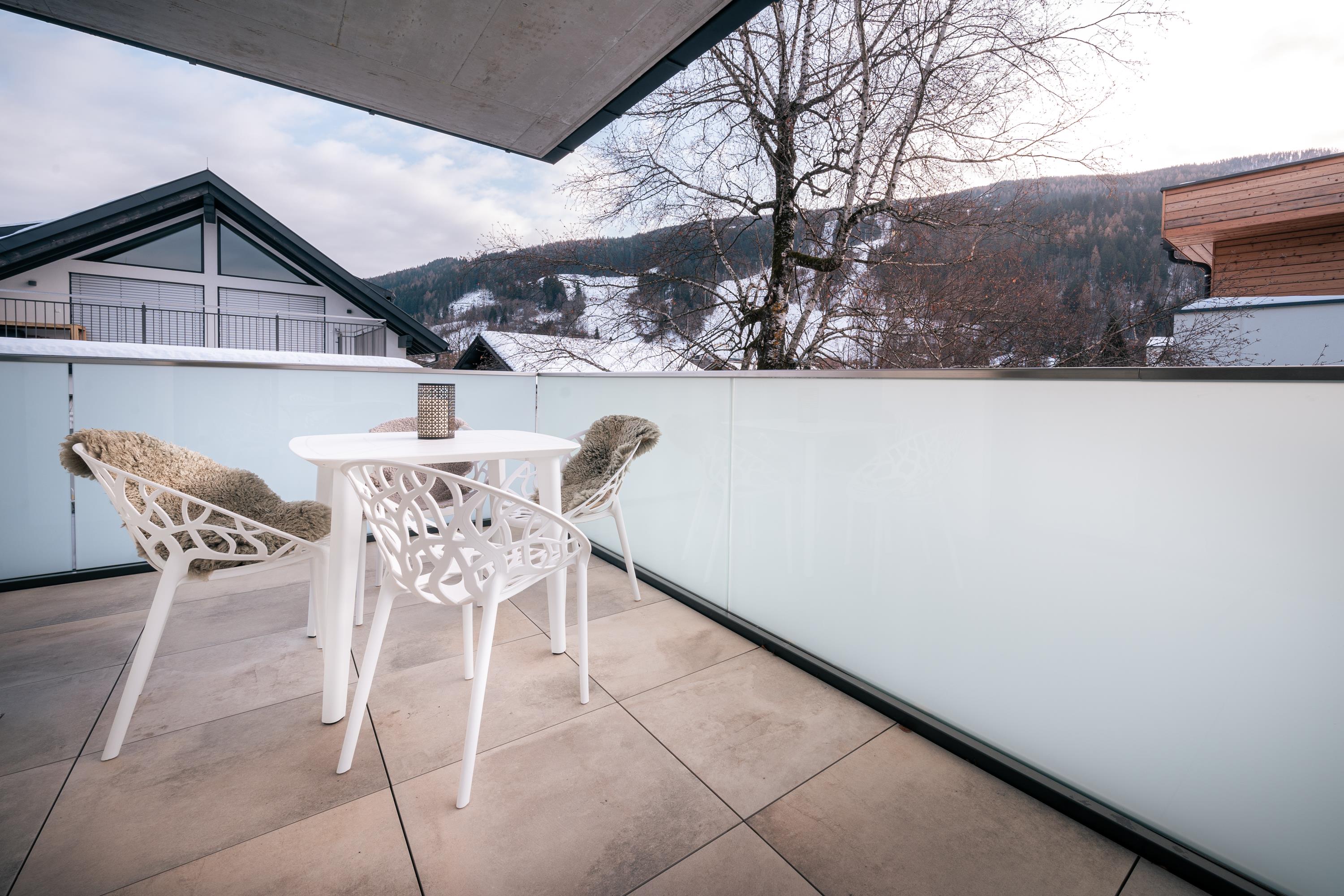 Conrad Top 16 Classic | Premium alpine stay with terrace & Planai views near town and Planai — apartment at Schladming Appartements Maria Gruber GmbH, Schladming — photo 7 of 12