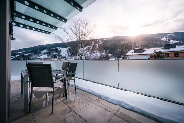 Conrad Top 17A Sky View | Premium Alpine Stay im obersten Stock mit Terrasse & Planai-Blick — Schladming Appartements Maria Gruber GmbH, Schladming (4/13)