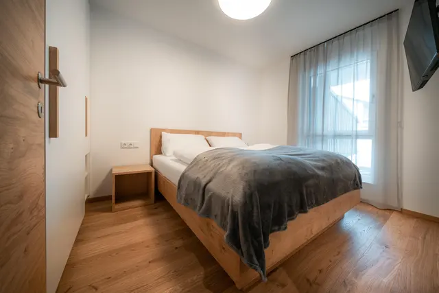Conrad Top 2 Garden | Premium Alpine Stay mit Garten nahe Zentrum & Planai — Schladming Appartements Maria Gruber GmbH, Schladming (4/11)
