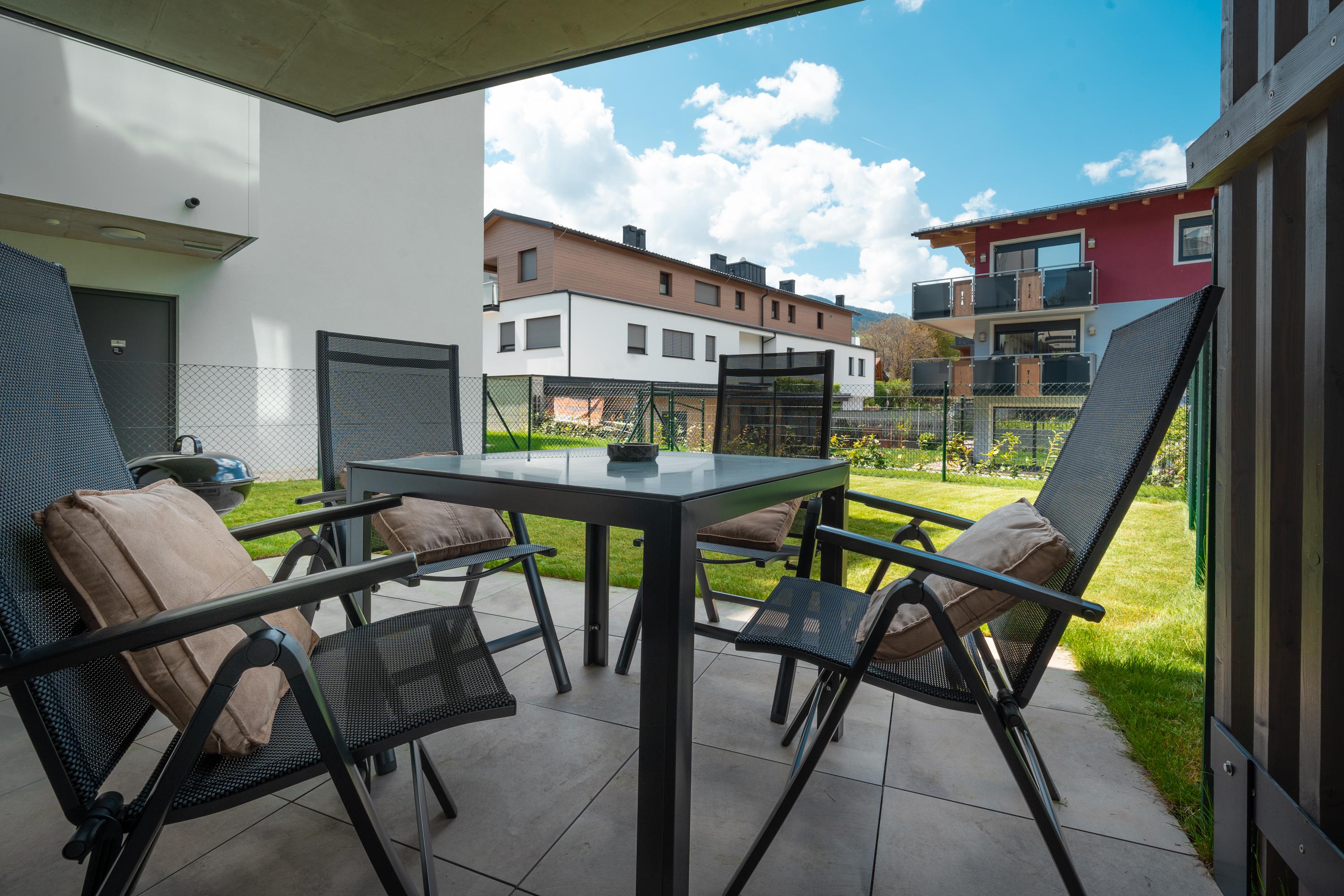 Conrad Top 3 | Garden | Premium alpine stay with private garden near town and Planai — apartment at Schladming Appartements Maria Gruber GmbH, Schladming — photo 11 of 14