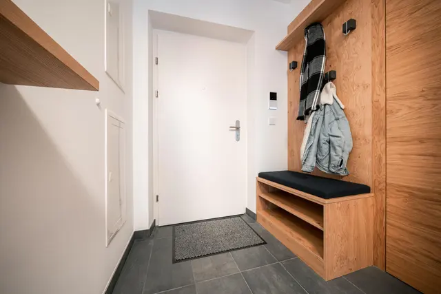 Conrad Top 6 Garden | Premium Alpine Stay mit Garten nahe Zentrum & Planai — Schladming Appartements Maria Gruber GmbH, Schladming (8/11)