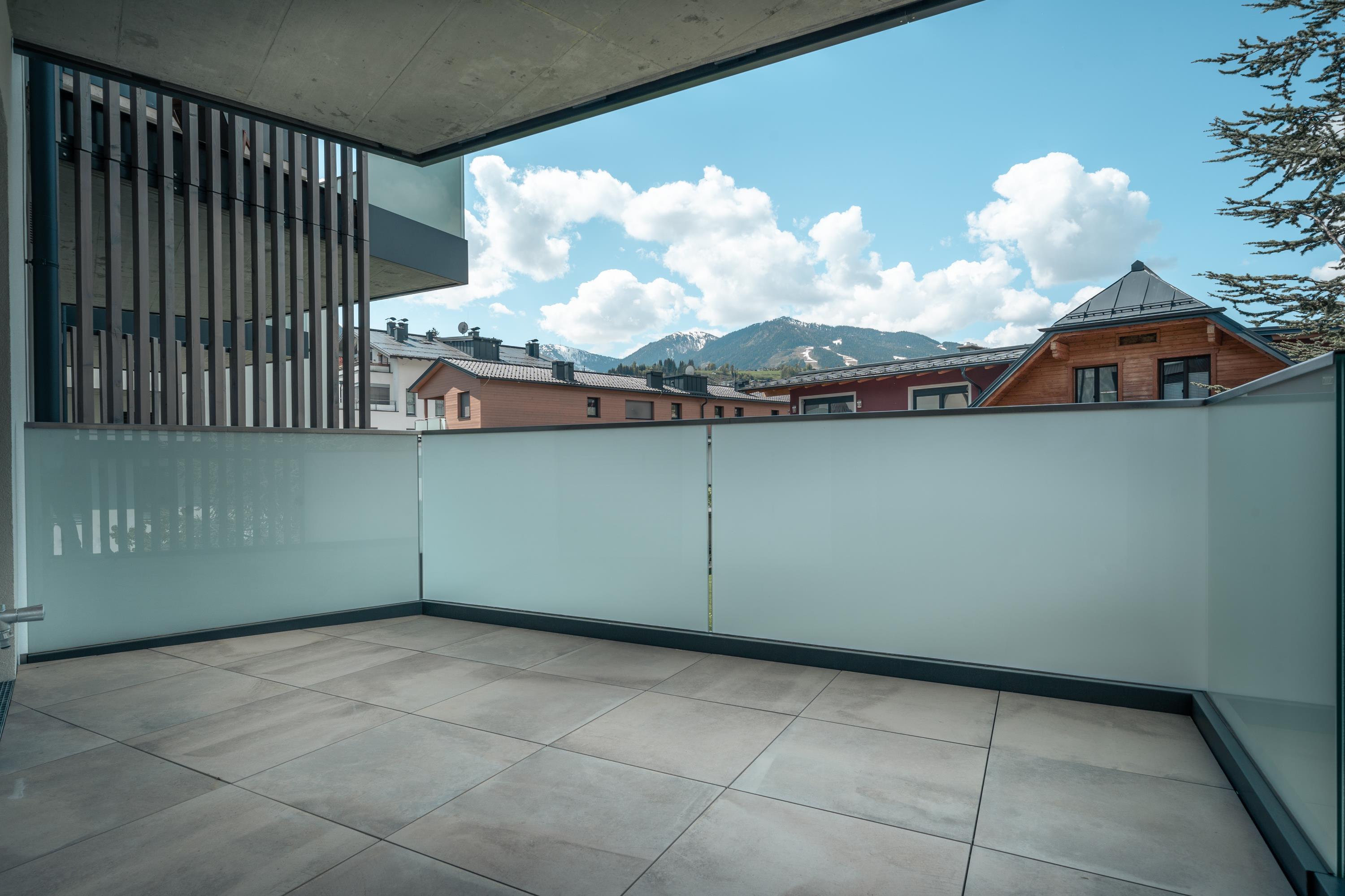 Conrad Top 7 Design | Premium design stay with terrace near the town center & Planai | Dachstein view — apartment at Schladming Appartements Maria Gruber GmbH, Schladming — photo 16 of 17
