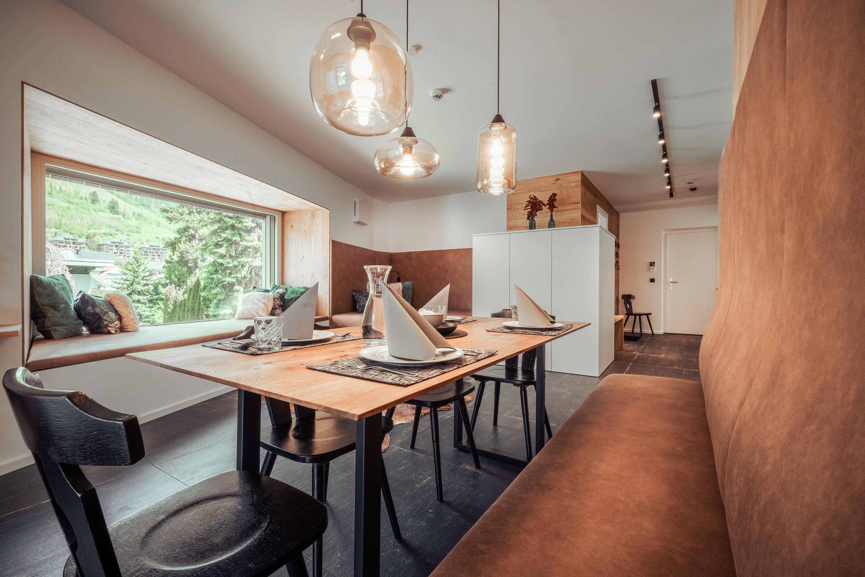Conrad Top 7 Design | Premium design stay with terrace near the town center & Planai | Dachstein view — apartment at Schladming Appartements Maria Gruber GmbH, Schladming — photo 2 of 17