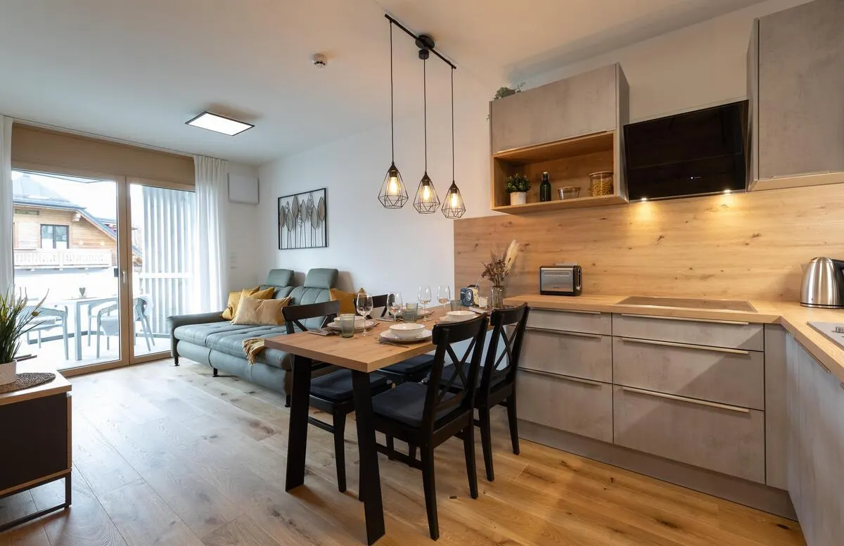 Conrad Top 8 Classic | Premium Alpine Stay mit Terrasse | nahe Zentrum & Planai | Hochwurzen View – Schladming Appartements Maria Gruber GmbH