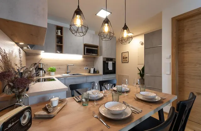 Conrad Top 8 Classic | Premium Alpine Stay mit Terrasse | nahe Zentrum & Planai | Hochwurzen View — Schladming Appartements Maria Gruber GmbH, Schladming (2/10)