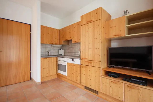 Dachsteingasse Top 15 City | smartes ruhiges Appartement nahe Zentrum & Planai mit Balkon | Sauna im Haus — Schladming Appartements Maria Gruber GmbH, Schladming (4/8)