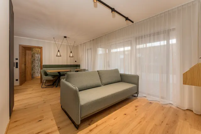 Enns Collection Top 10 Private Spa Large | Premium Design-Apartment mit Sauna & Skidepot – zwischen Enns, Bahnhof & Planai West — Schladming Appartements Maria Gruber GmbH, Schladming (8/12)