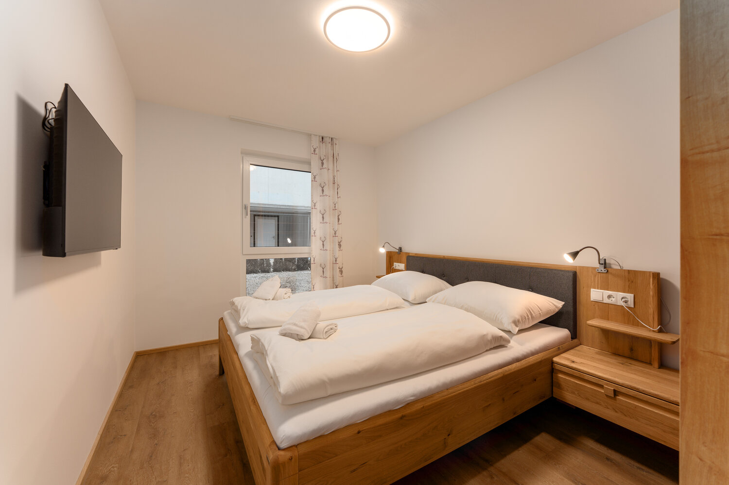 Enns Collection Top 2 Private Spa XXL | Premium design apartment with private sauna, terrace & ski depot – between the Enns, train station & Planai West — apartment at Schladming Appartements Maria Gruber GmbH, Schladming — photo 7 of 12
