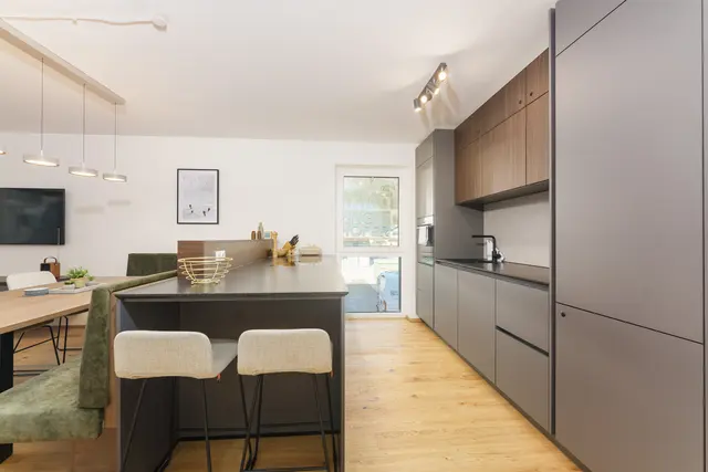 Enns Collection Top 5 Design XXL | Premium Design-Apartment mit Balkon & Waschmaschine – zwischen Enns, Bahnhof & Planai West — Schladming Appartements Maria Gruber GmbH, Schladming (5/17)