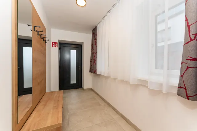 Ennshaus Top 1 River View | Zentrale Auszeit an der Enns mit Sonnenterrasse — Schladming Appartements Maria Gruber GmbH, Schladming (9/9)