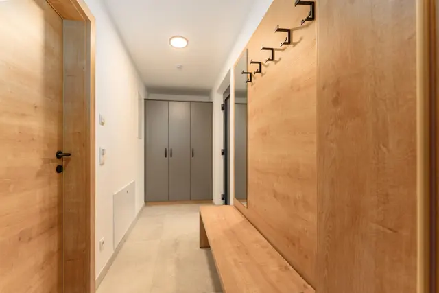 Ennshaus Top 2 River View | Zentrale Auszeit an der Enns mit Sonnenterrasse — Schladming Appartements Maria Gruber GmbH, Schladming (9/9)