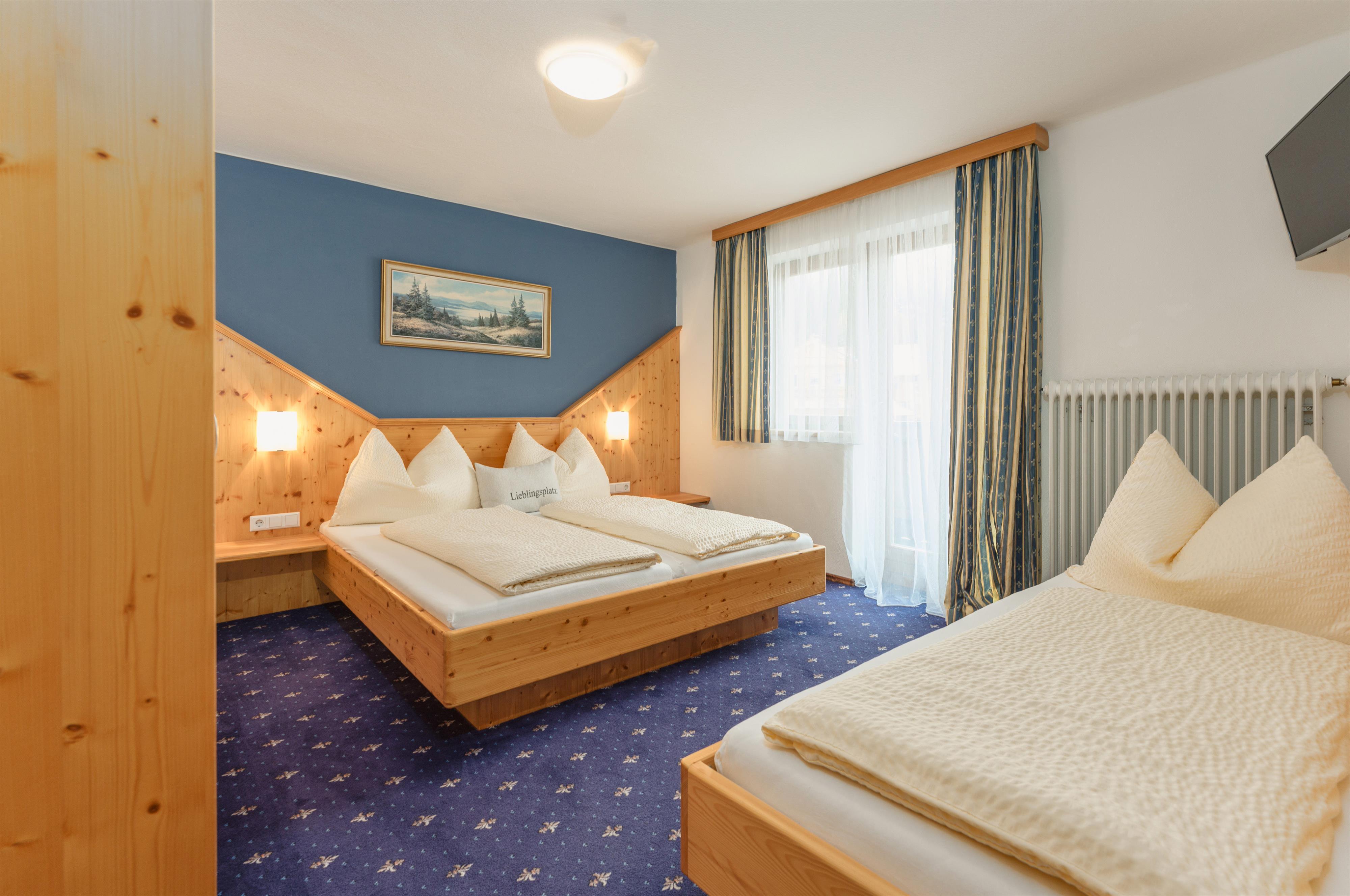 Guesthouse Sieder Blue Large | Spacious rustic apartment right by the Reiteralm slopes & valley station — Schladming Appartements Maria Gruber GmbH, Schladming (4/10)