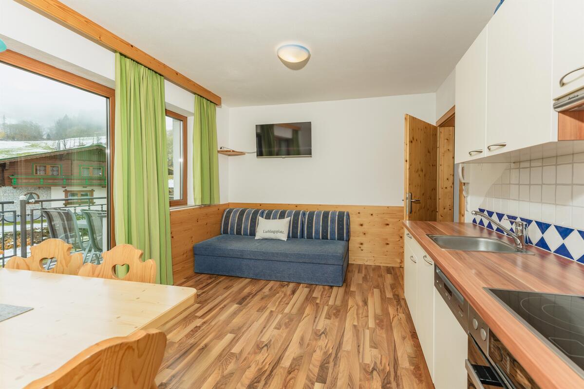 Guesthouse Sieder Blue Large | Spacious rustic apartment right by the Reiteralm slopes & valley station — Schladming Appartements Maria Gruber GmbH, Schladming (6/10)