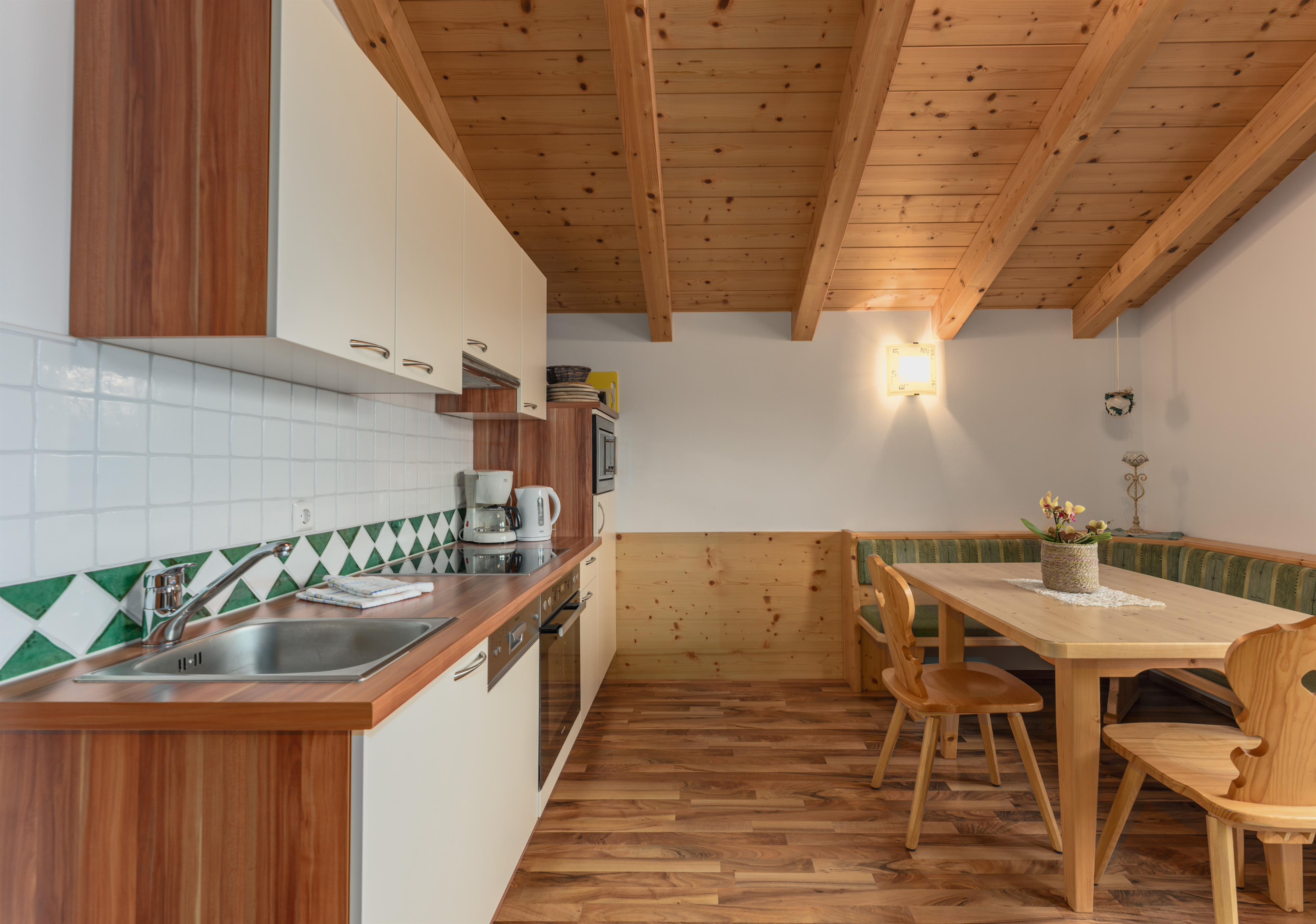 Guesthouse Sieder Green/Orange | Cosy | Cosy rustic apartment right by the Reiteralm slopes — apartment at Schladming Appartements Maria Gruber GmbH, Schladming — photo 12 of 16