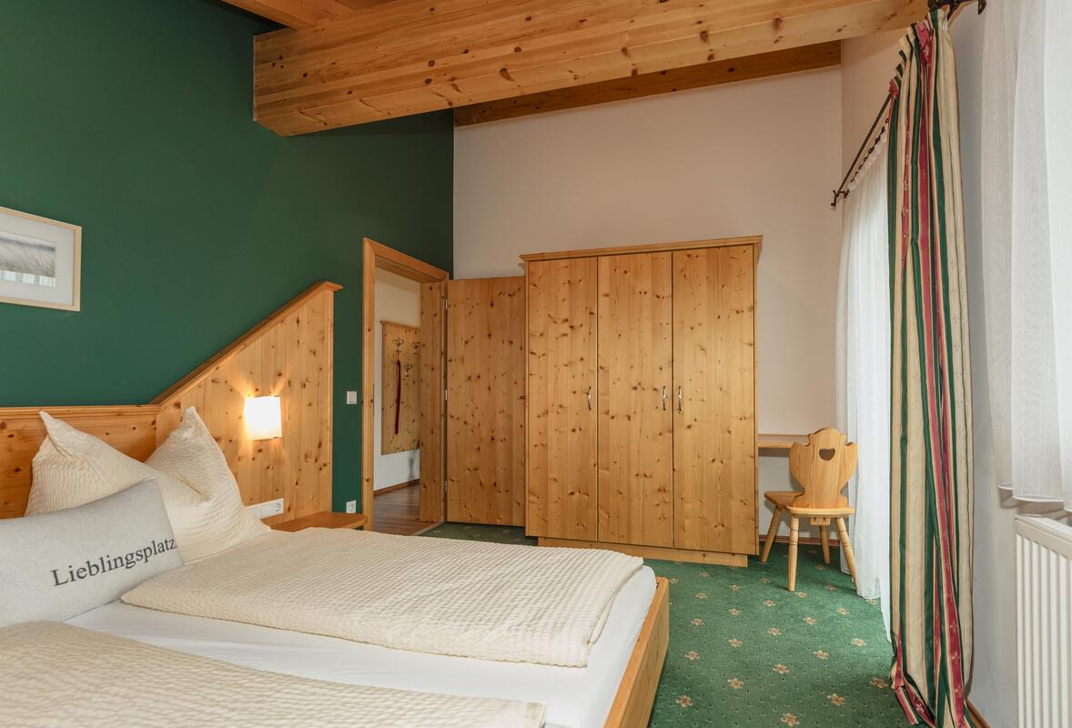 Guesthouse Sieder Green/Orange | Cosy | Cosy rustic apartment right by the Reiteralm slopes — apartment at Schladming Appartements Maria Gruber GmbH, Schladming — photo 9 of 16