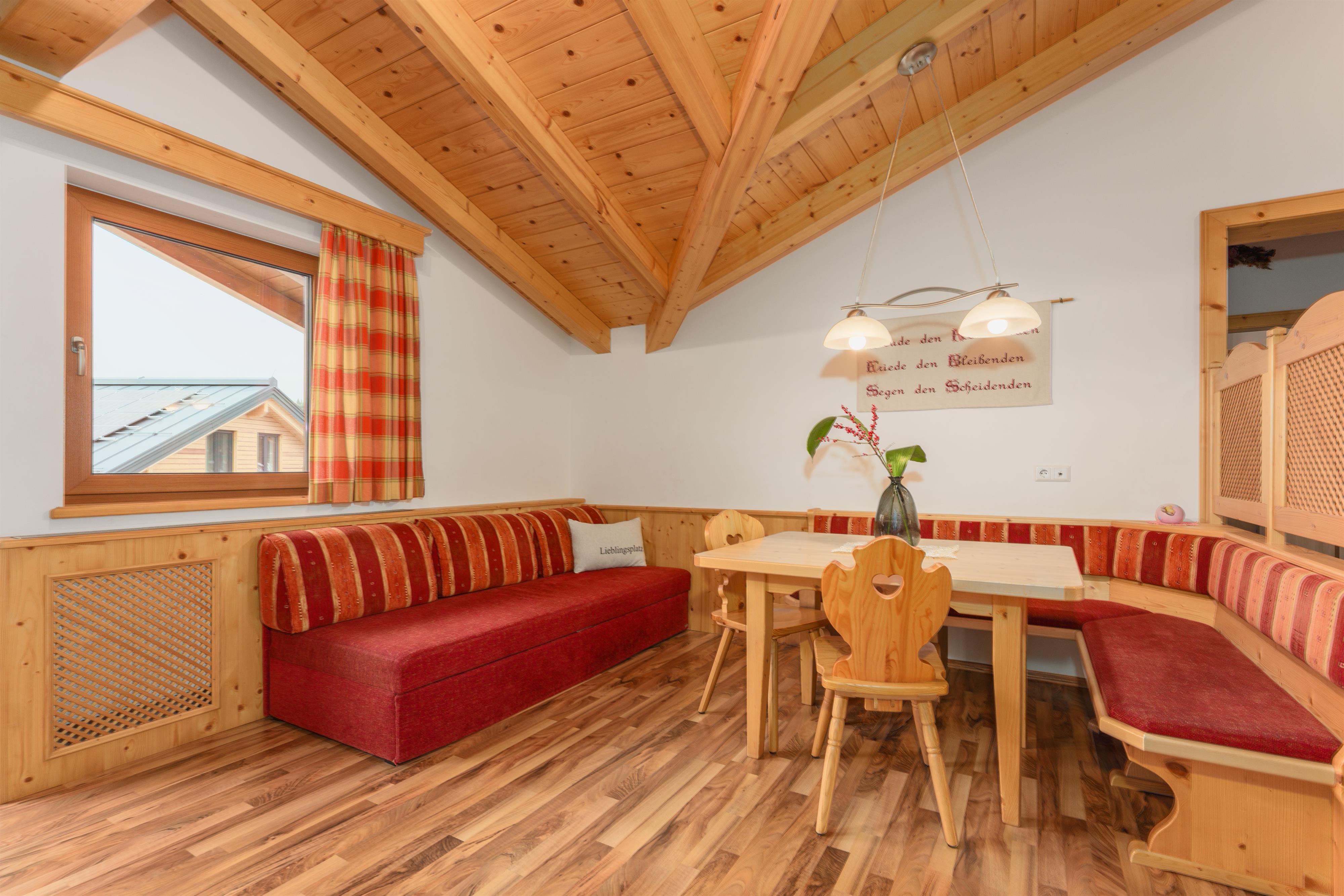 Guesthouse Sieder Red Large | Spacious cosy apartment right by the Reiteralm slopes & valley station — apartment at Schladming Appartements Maria Gruber GmbH, Schladming — photo 2 of 8