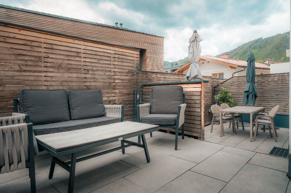 Gustav Top 1 Outdoor Spa | Urban stay with private sauna, fenced terrace, BBQ & Gustav flair — apartment at Schladming Appartements Maria Gruber GmbH, Schladming — photo 10 of 13