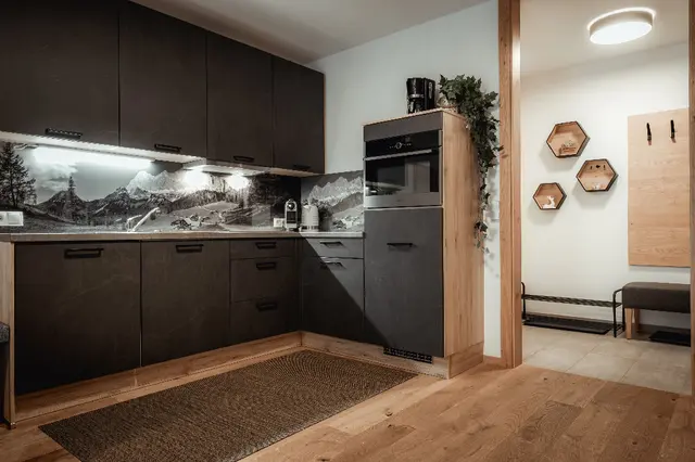 Gustav Top 1 Outdoor Spa | Urban stay with private sauna, fenced terrace, BBQ & Gustav flair — apartment at Schladming Appartements Maria Gruber GmbH, Schladming — photo 5 of 13