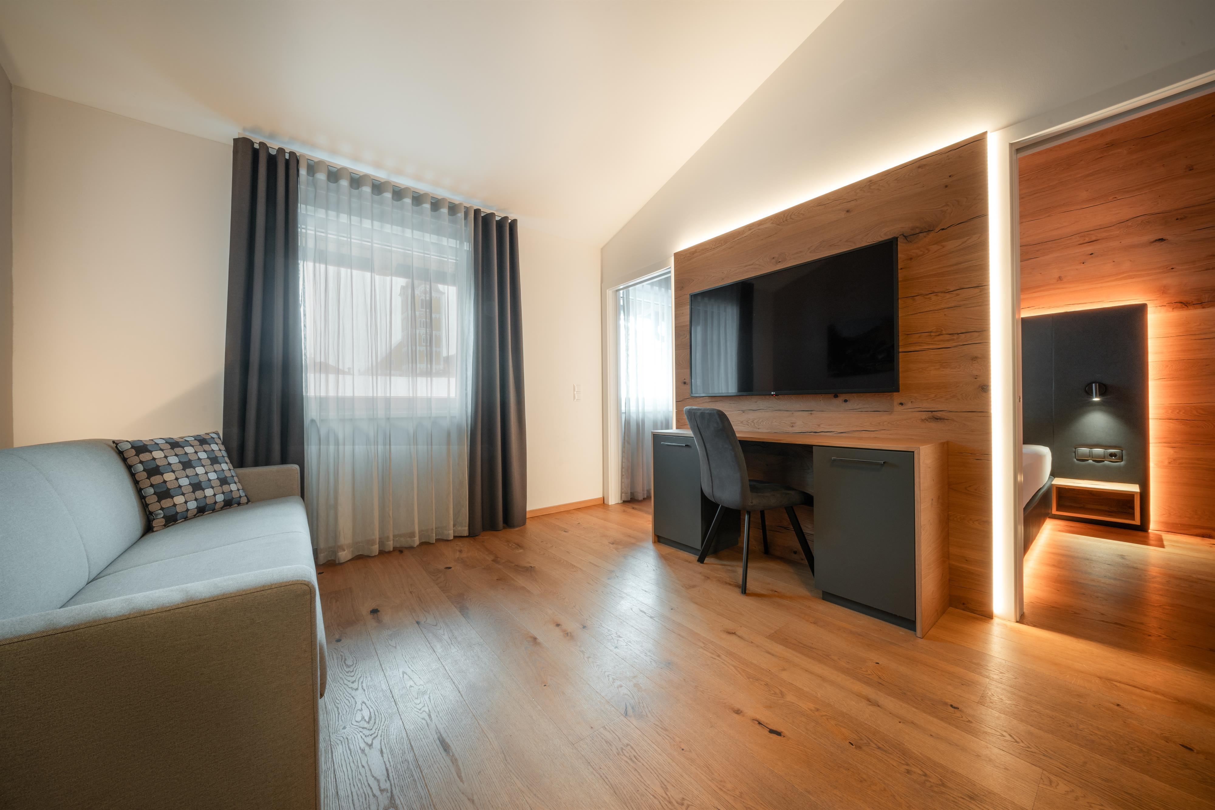 Gustav Top 8 Design Studio | Urban studio with private sauna, Planai views & Gustav flair – Schladming Appartements Maria Gruber GmbH