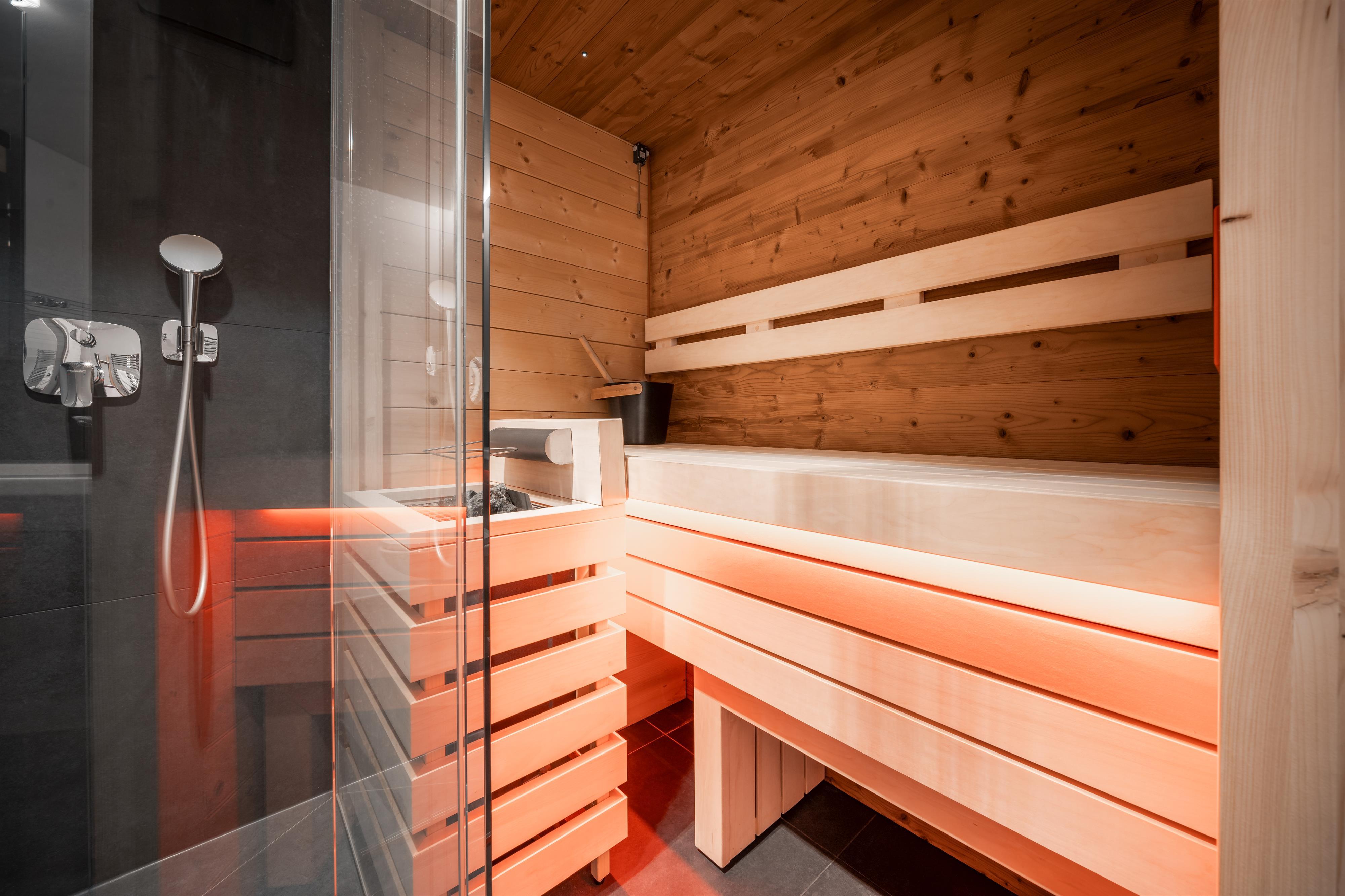 Gustav Top 8 Design Studio | Urban studio with private sauna, Planai views & Gustav flair — apartment at Schladming Appartements Maria Gruber GmbH, Schladming — photo 8 of 11