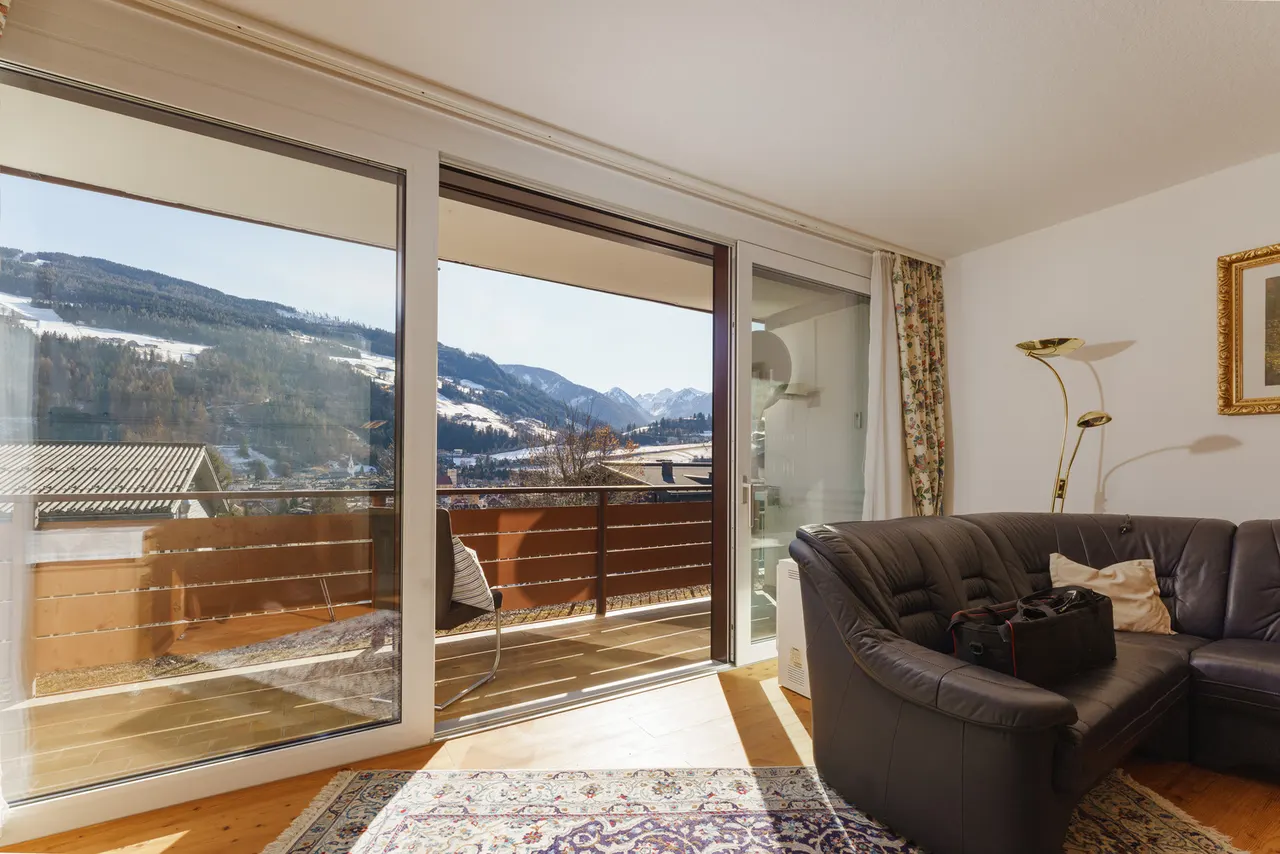 Hans | Ruhiges Studio mit Panoramablick in Schladming mit Balkon – Schladming Appartements Maria Gruber GmbH