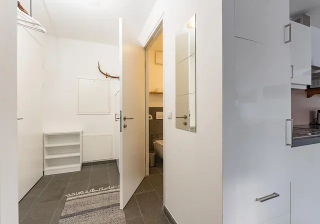 Hoam Top 5| Kleineres Hoam mitten im Schladming-Leben mit Veranda & Planai vor der Tür — Schladming Appartements Maria Gruber GmbH, Schladming (9/10)