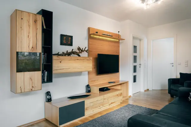 Josef | Ruhiger Alpine Stay mit Terrasse & privater Sauna nahe Zentrum & Planai — Schladming Appartements Maria Gruber GmbH, Schladming (3/12)