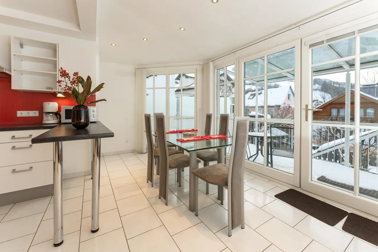 Knappenhaus Nickel | Helles & modernes Deluxe Appartement mit Westbalkon in ruhiger Zentrumslage über 2 Etagen – Schladming Appartements Maria Gruber GmbH