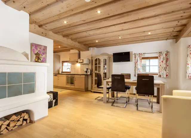Knappenhaus Silber | Gemütliches Appartement mit Kachelofen | ruhige Zentrumslage — Schladming Appartements Maria Gruber GmbH, Schladming (2/11)