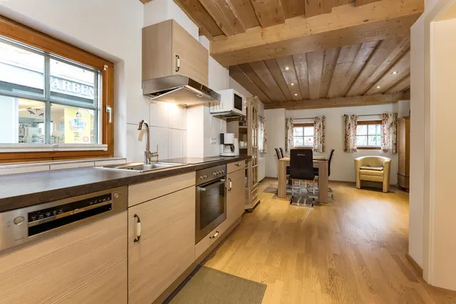 Knappenhaus Silber | Gemütliches Appartement mit Kachelofen | ruhige Zentrumslage — Schladming Appartements Maria Gruber GmbH, Schladming (4/11)