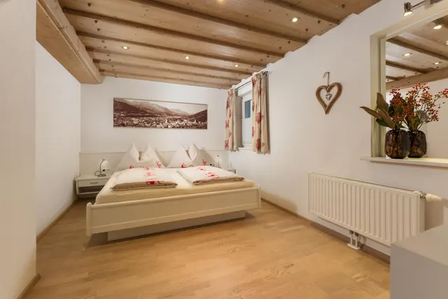 Knappenhaus Silber | Gemütliches Appartement mit Kachelofen | ruhige Zentrumslage — Schladming Appartements Maria Gruber GmbH, Schladming (6/11)