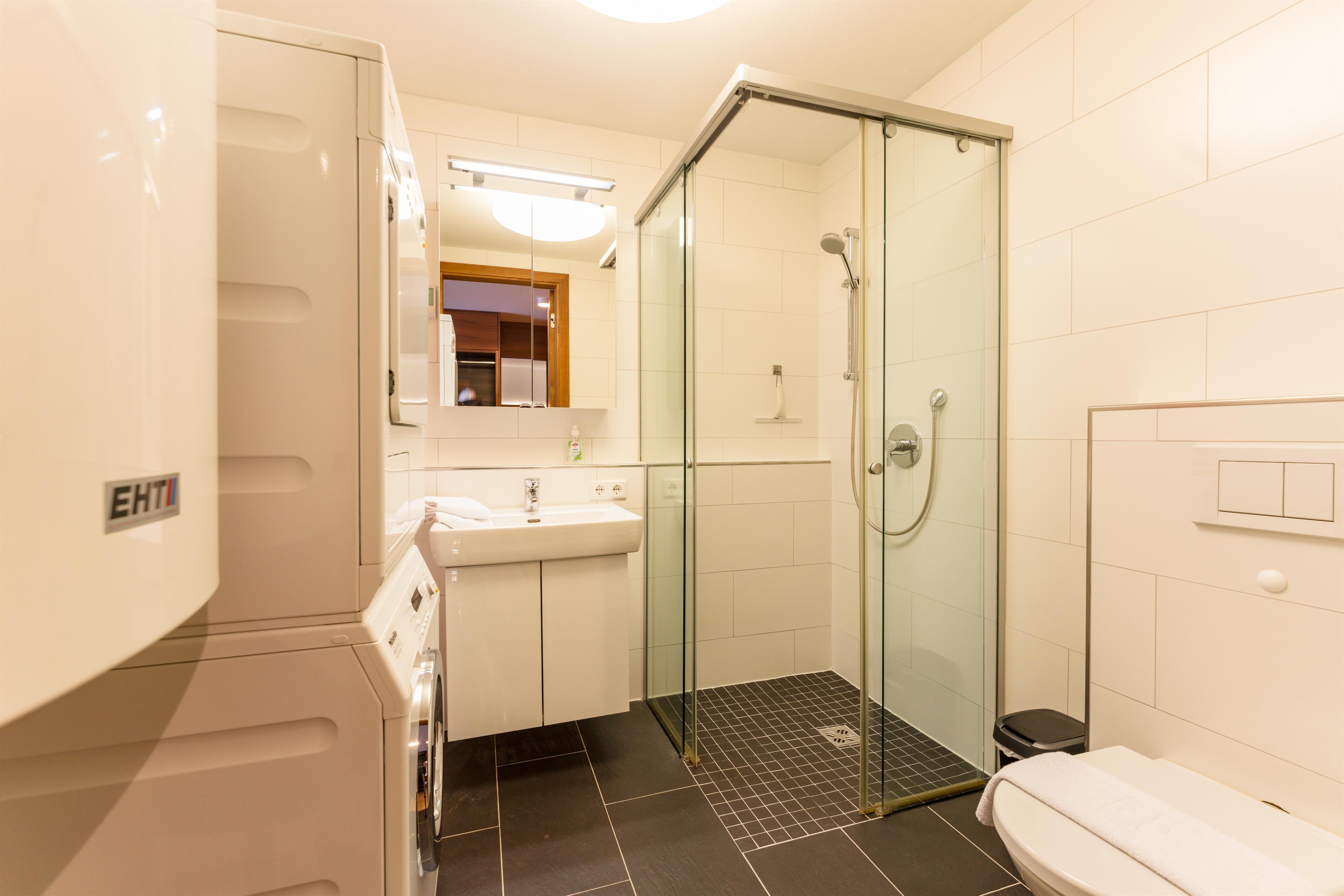 Leeder Cosy Design Top 5 | Compact design apartment with stylish interiors & terrace — apartment at Schladming Appartements Maria Gruber GmbH, Schladming — photo 5 of 9