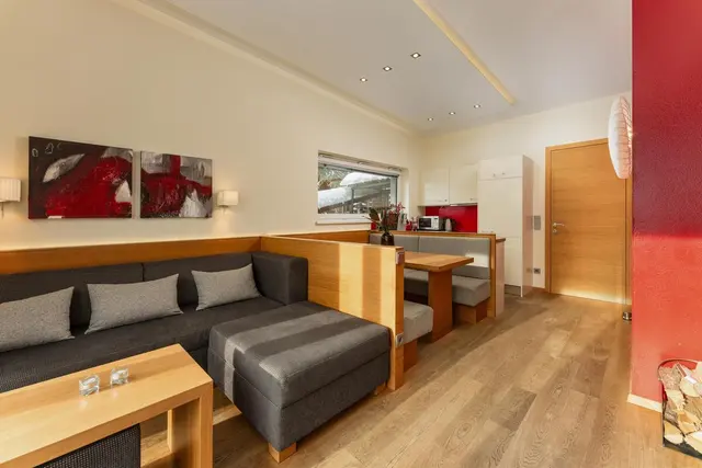 Leeder Mountain View | Stylish retreat on Schladming’s sunny side with fireplace & stunning terrace — apartment at Schladming Appartements Maria Gruber GmbH, Schladming — photo 11 of 12