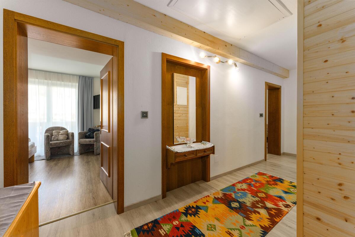 Lettmayer Top 2 Planai Base | Charming apartment near Planai with pool access — apartment at Schladming Appartements Maria Gruber GmbH, Schladming — photo 10 of 13