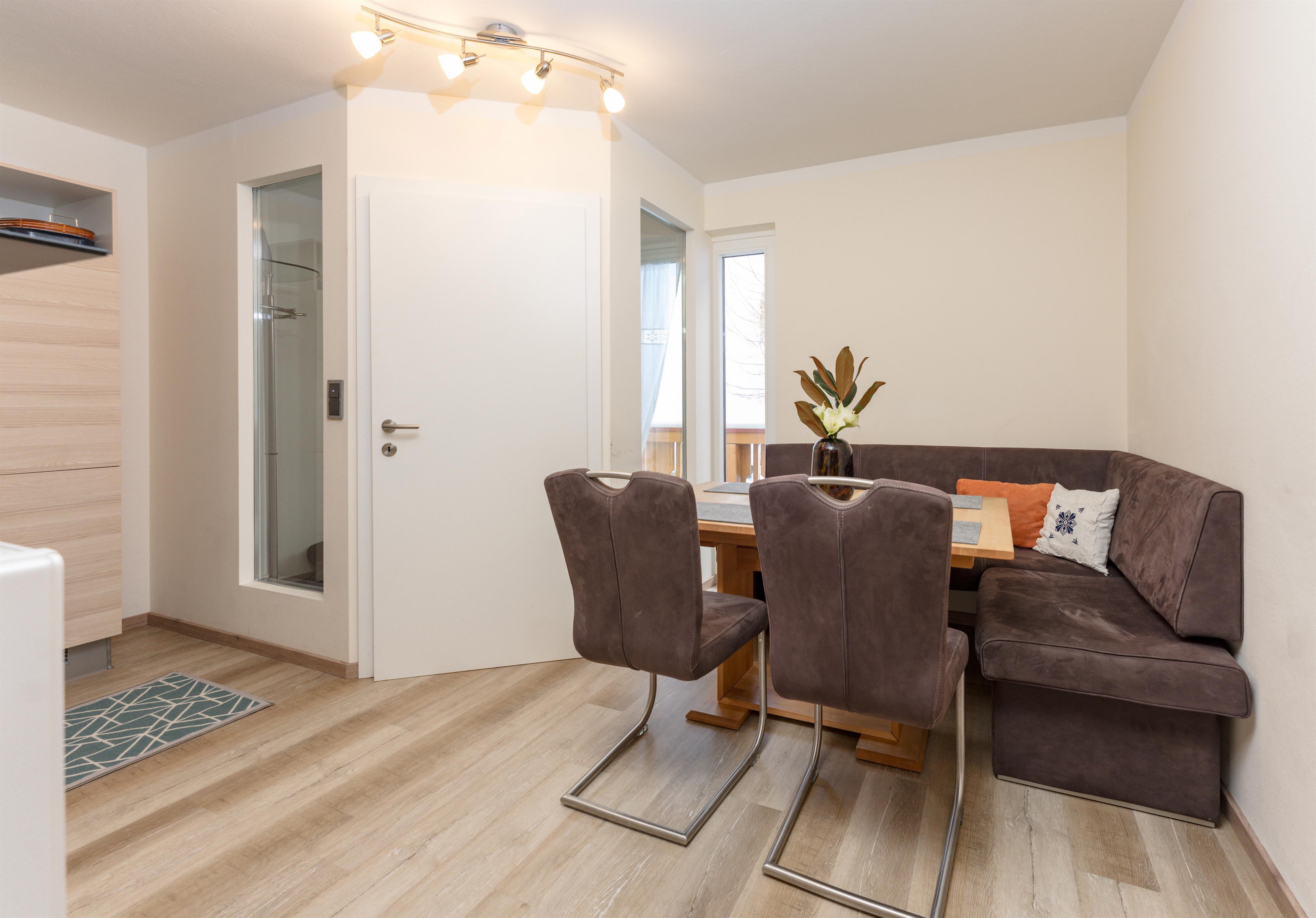 Lettmayer Top 2 Planai Base | Charming apartment near Planai with pool access — apartment at Schladming Appartements Maria Gruber GmbH, Schladming — photo 2 of 13