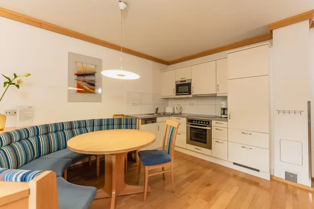 Lilie Top 5 Planai City | Komfortabler Stay mit Balkon & Planai-Blick – alles vor der Tür — Schladming Appartements Maria Gruber GmbH, Schladming (2/12)
