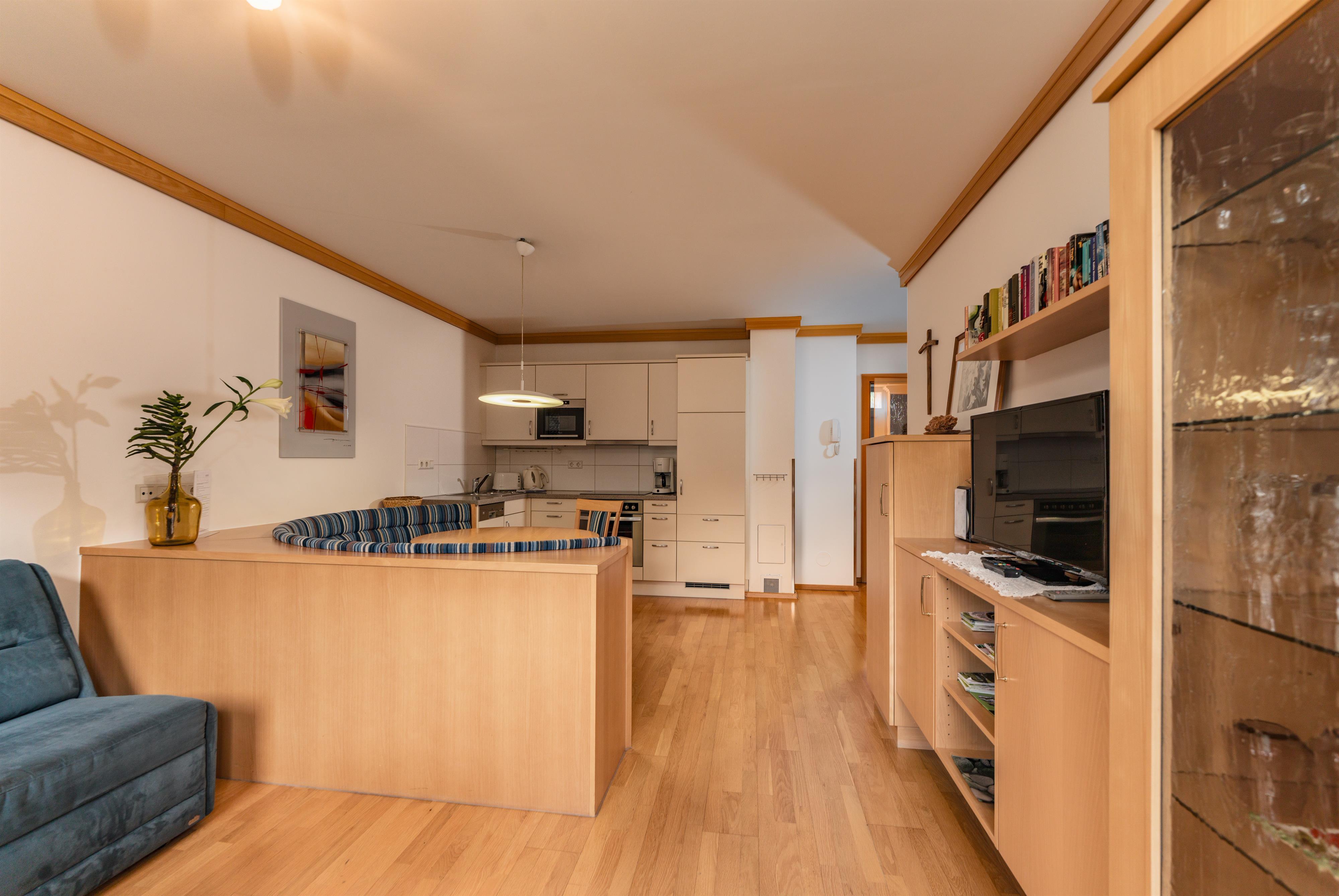 Lilie Top 5 Planai City | Comfortable apartment with balcony & Planai views – everything on your doorstep — apartment at Schladming Appartements Maria Gruber GmbH, Schladming — photo 3 of 12