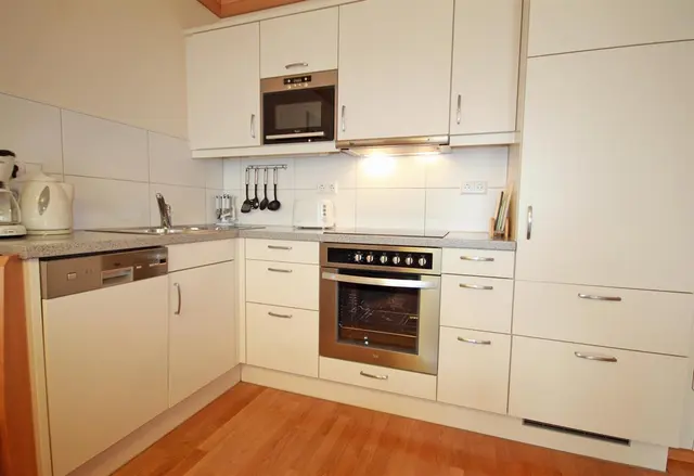 Lilie Top 5 Planai City | Komfortabler Stay mit Balkon & Planai-Blick – alles vor der Tür — Schladming Appartements Maria Gruber GmbH, Schladming (4/12)