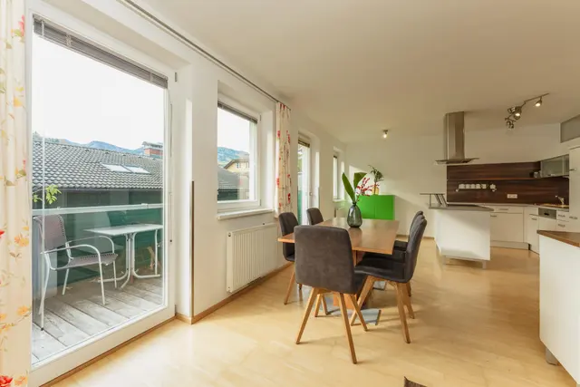 Lilie Top 6 Planai City | Comfortable apartment with balcony & Planai views – everything on your doorstep – Schladming Appartements Maria Gruber GmbH