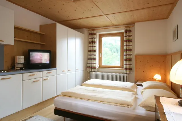 Schwaiger Top 4 | Traditionelles Stadtappartement in Toplage nahe Planai — Schladming Appartements Maria Gruber GmbH, Schladming (4/8)