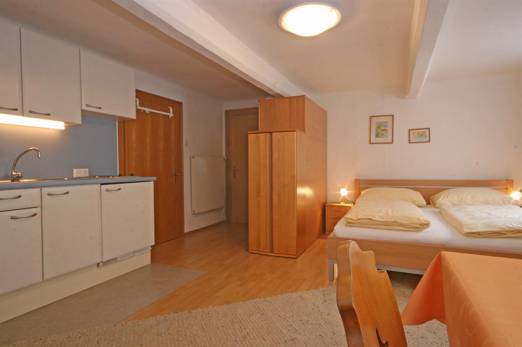 Schwaiger Top 5 Studio | Classic city studio in a prime location near Planai — apartment at Schladming Appartements Maria Gruber GmbH, Schladming — photo 3 of 8