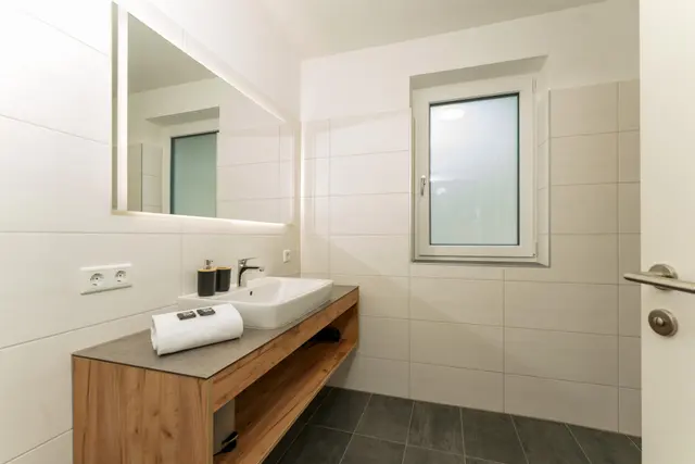 Sonnenhaus Balcony Dachstein | Moderne Auszeit mit privater Sauna, Balkon & Bergblick — Schladming Appartements Maria Gruber GmbH, Schladming (4/8)
